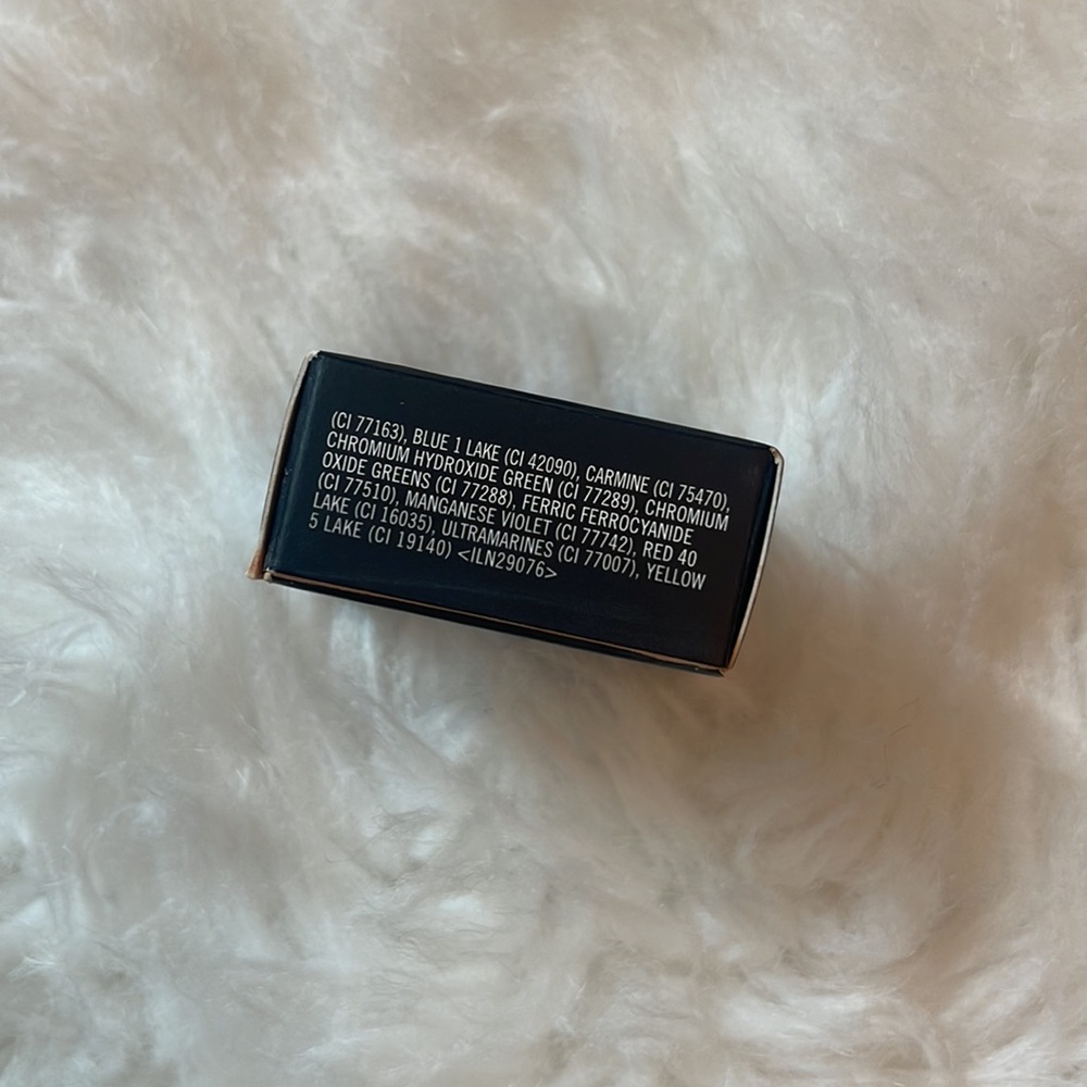 BNIB MAC Cosmetics Omega Matte Eye Shadow! - Picture 7 of 11